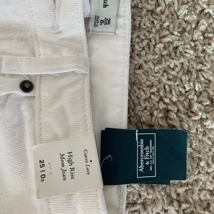 White distressed curve love mom jeans, denim